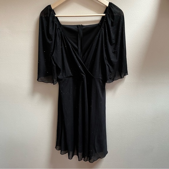 Black flutter sleeve dress - Picture 10 of 10